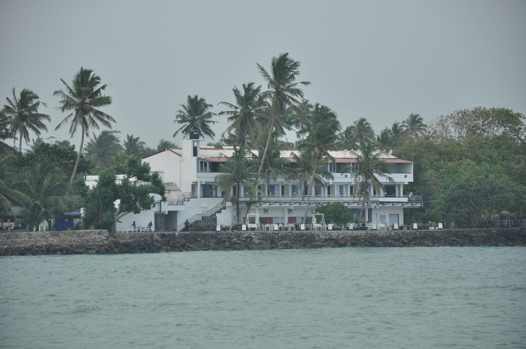 Goviyapana Beach Hotel Ahangama Exterior foto
