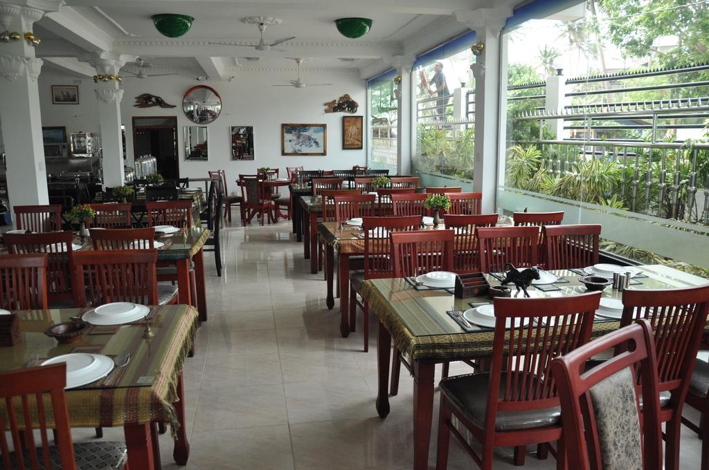 Goviyapana Beach Hotel Ahangama Exterior foto